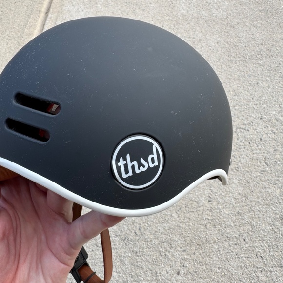 Thousand Heritage 2.0 Helmet Black/White Large - Picture 3 of 5